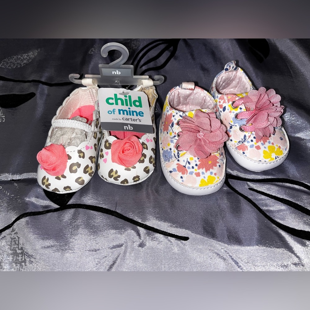 Carters Newborn and 0-3 months NWT shoes